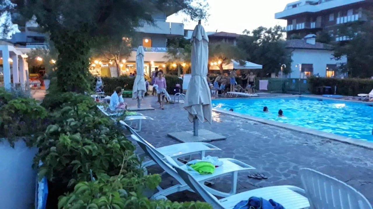 *** Appart hôtel Hotel Residenza Giardino Bellaria-Igea Marina Italie